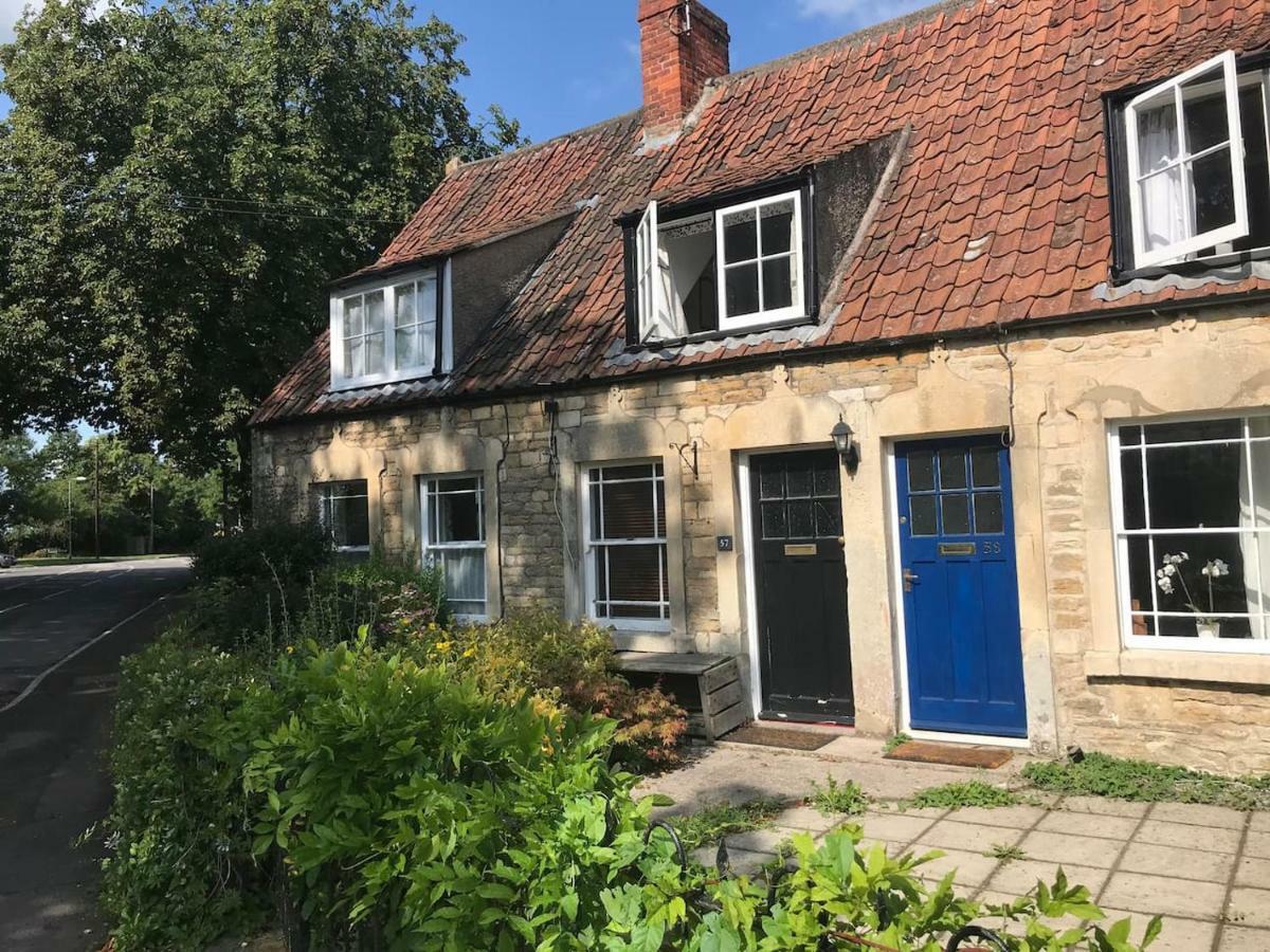 Ham Tree Cottage Trowbridge Exterior photo